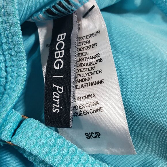 BCBG|Paris Aqua Blue Textured Bikini Top Youth Small Petite NWT - Picture 3 of 5